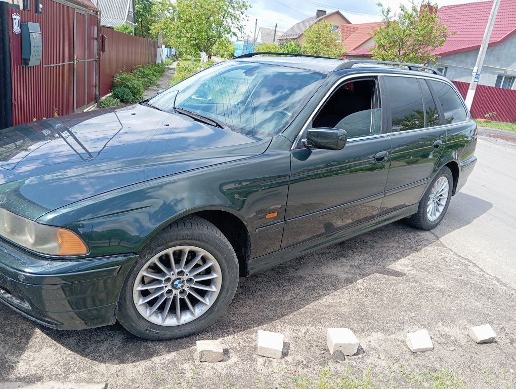 Продам машину БМВ 525D