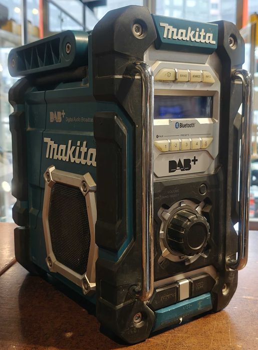 Radio budowlane MAKITA DMR112 FM DAB+/ Stan BDB/ zasilacz/ okazja!