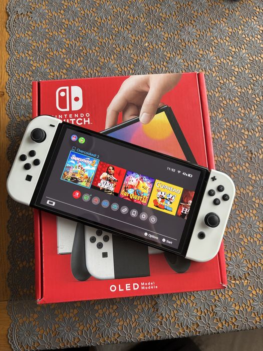 Nintendo Switch OLED biała bardzo dobry stan!