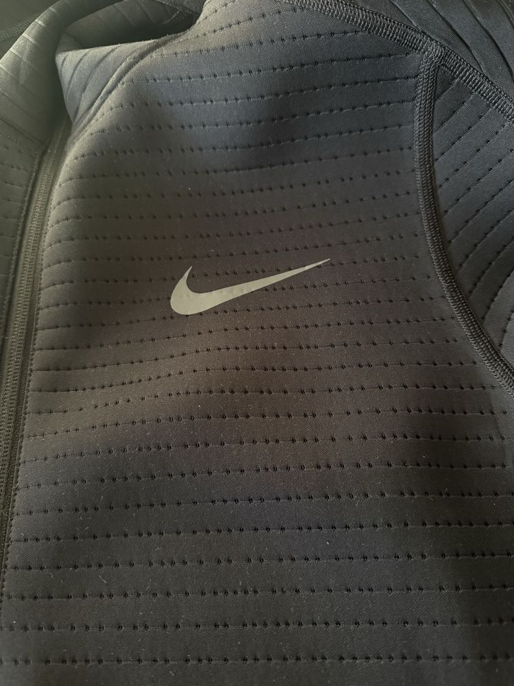 Nike Pro Hoodie tamanho M