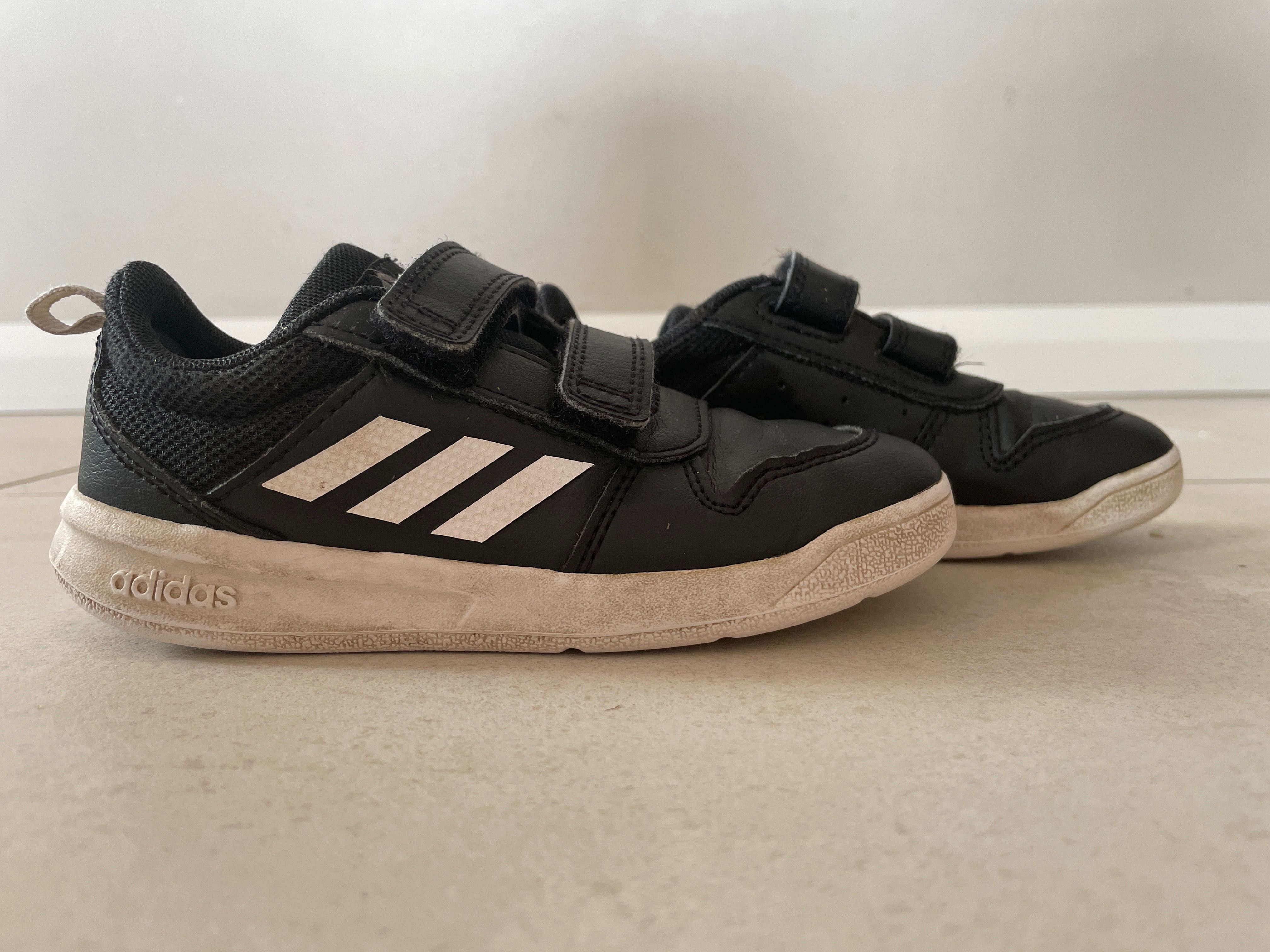 Adidas tensaur butki