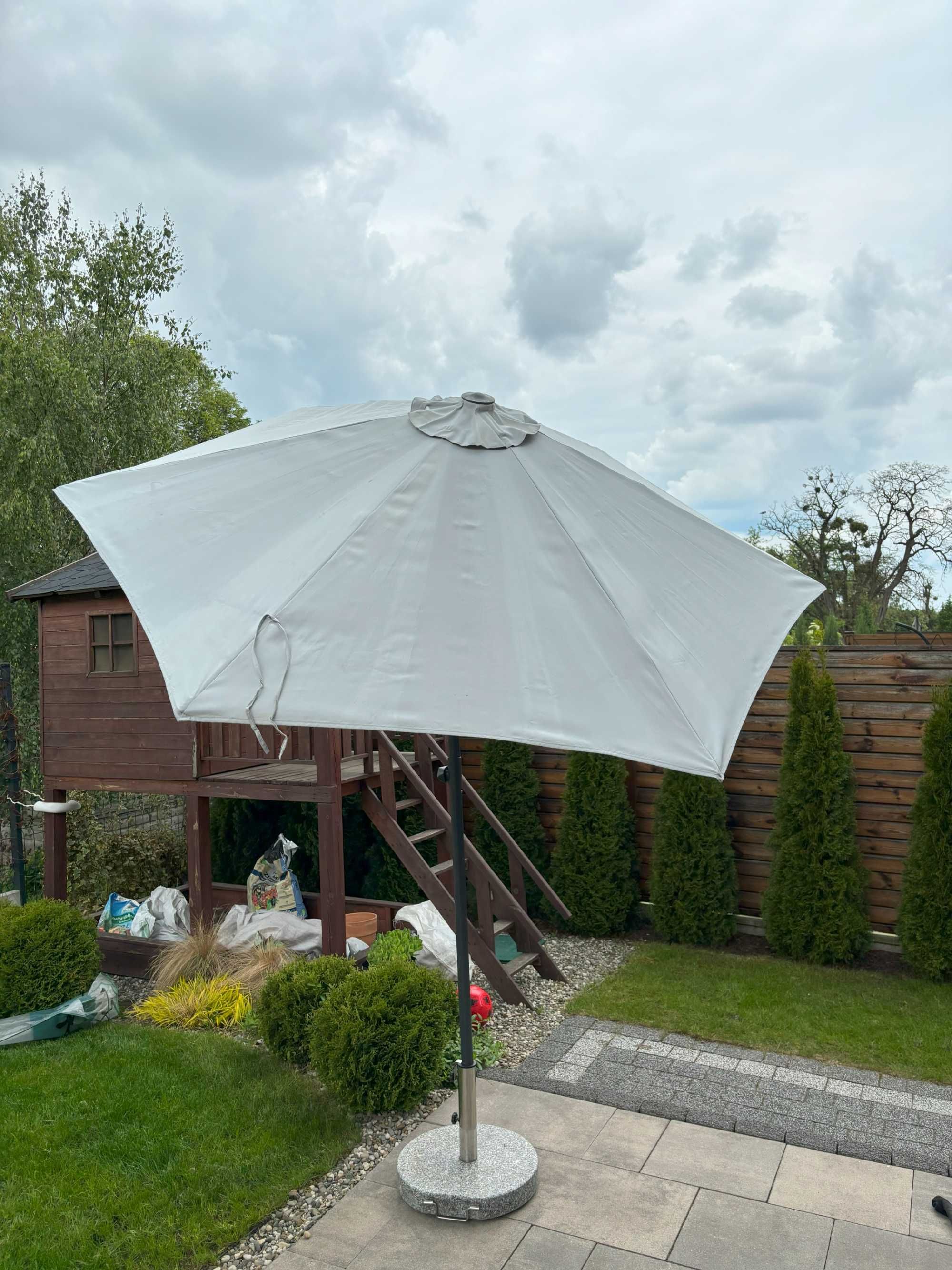 Parasol ogrodowy Tchibo - popiel śr. 2,45m + ciężka granitowa podstawa