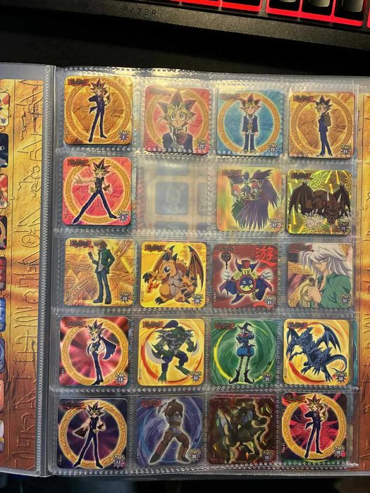 Staks Yu-Gi-Oh! e Digimon