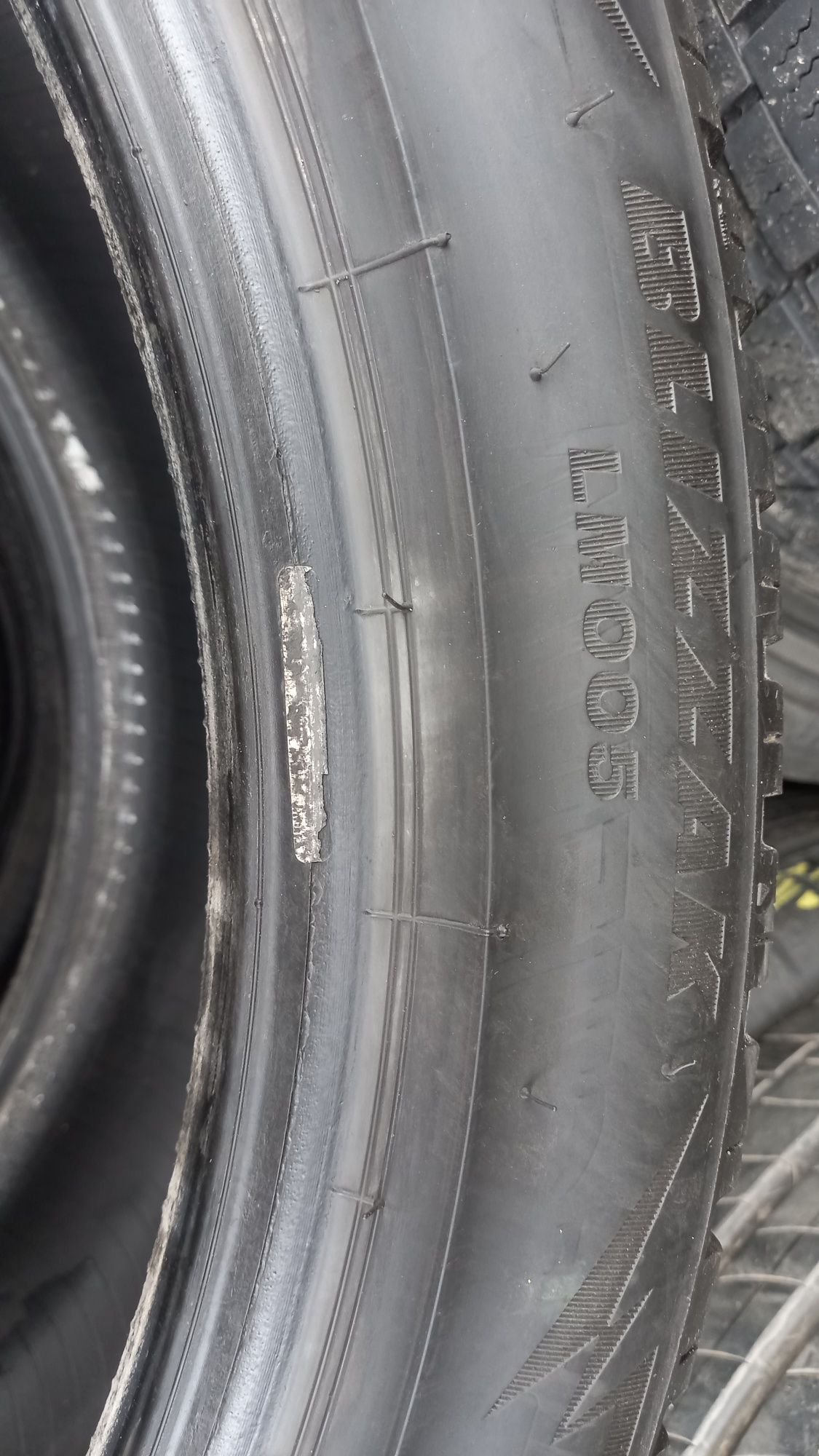 Opony Zimowe Bridgestone Blizzak 285/40/21 2szt