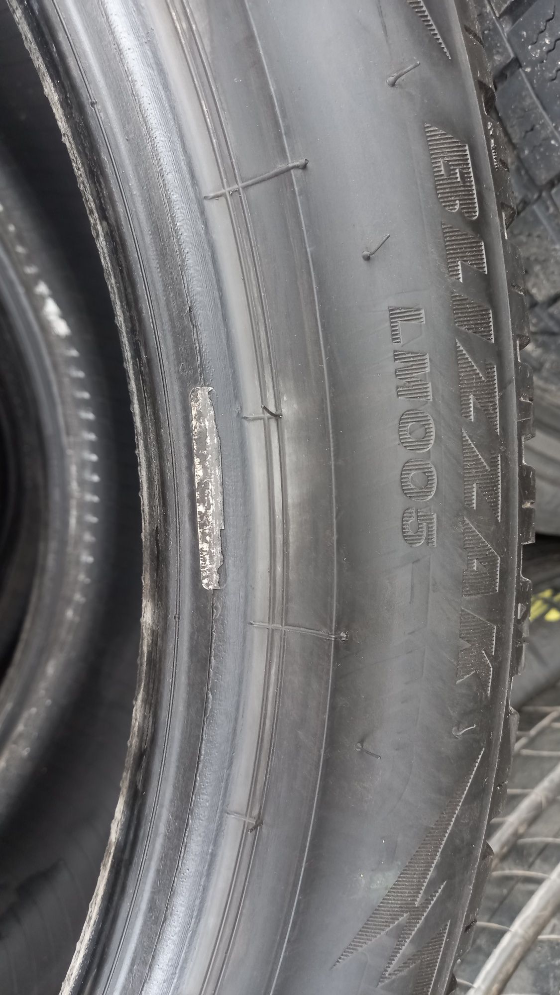 Opony Zimowe Bridgestone Blizzak 285/40/21  4520rok