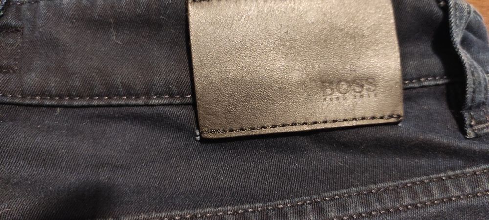 Hugo Boss  jeansy rurki slim męskie L