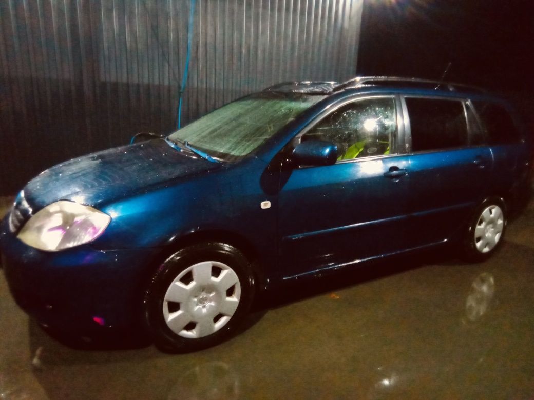 TOYOTA corola 2L D-4D