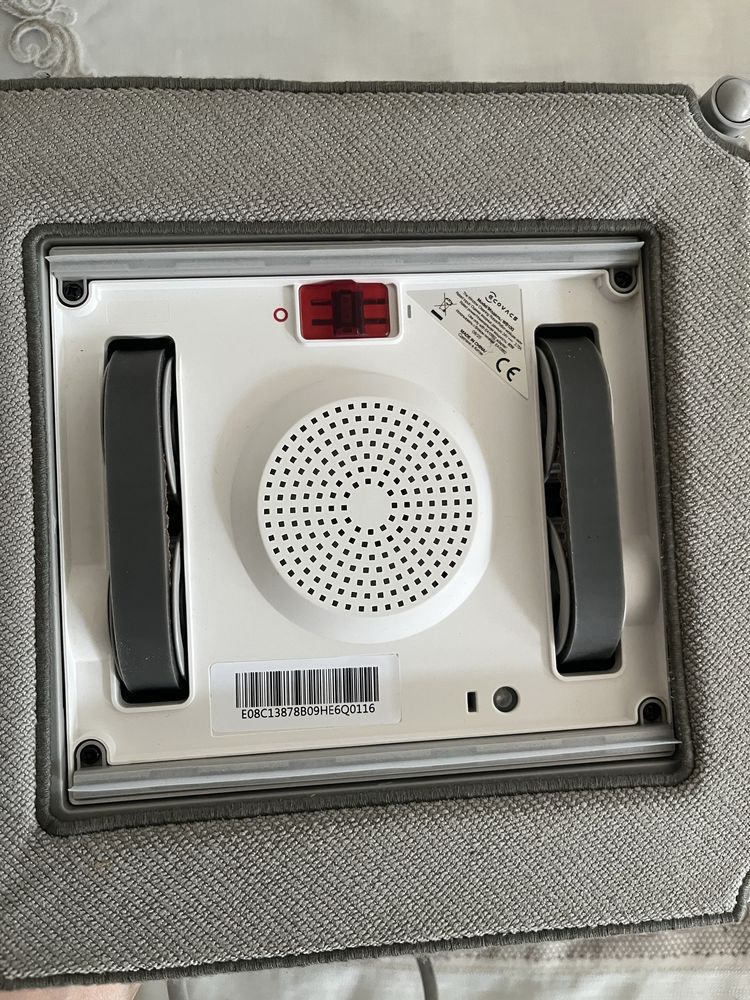 Robot do mycia okien Ecovacs Winbot 880