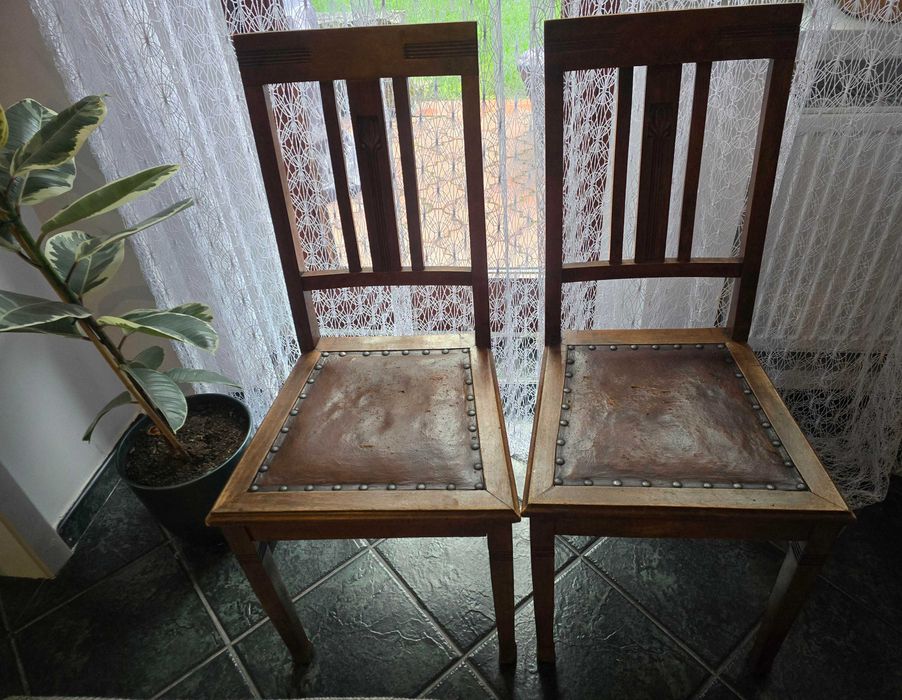 stołki drewniane -2szt