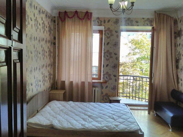 Здам 3 кімнатну квартиру в центрі Києва