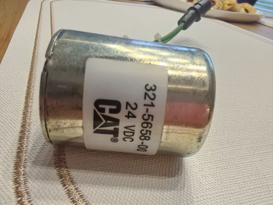 Cewka do kopaki CAT - koparko-ładowarki nowe