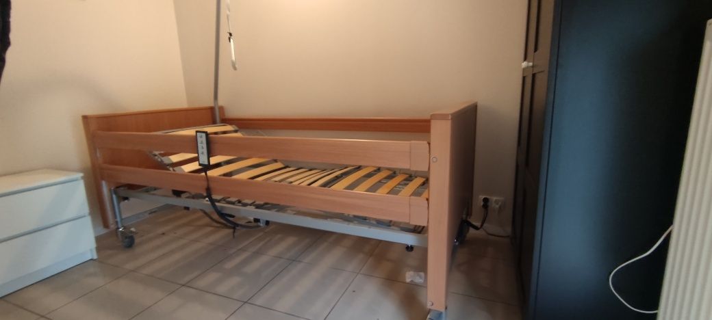 Łóżko rehabilitacyjne elektryczne