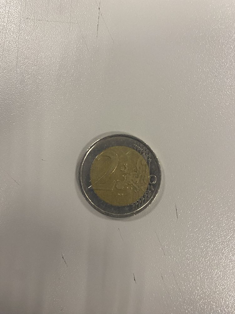 Moedas de 2€ com erro de cunhagem
