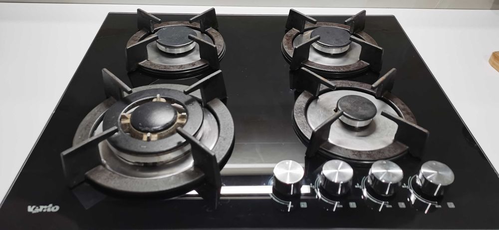 Варильная поверхность газовая