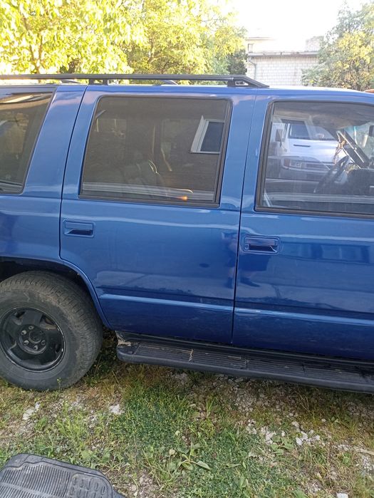 Продам GMC Yukon 5.7L