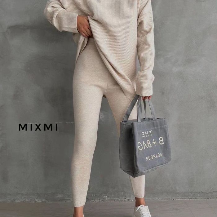 Жіночий костюм рубчик