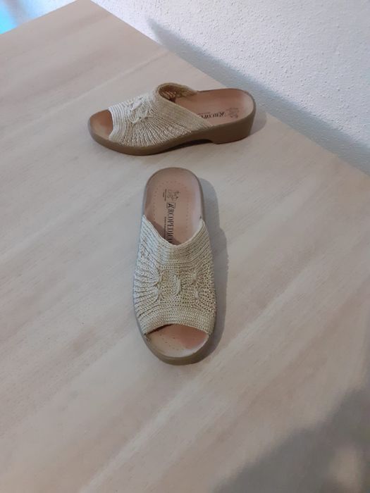 Sandálias A'rcopedico Tamanho 35