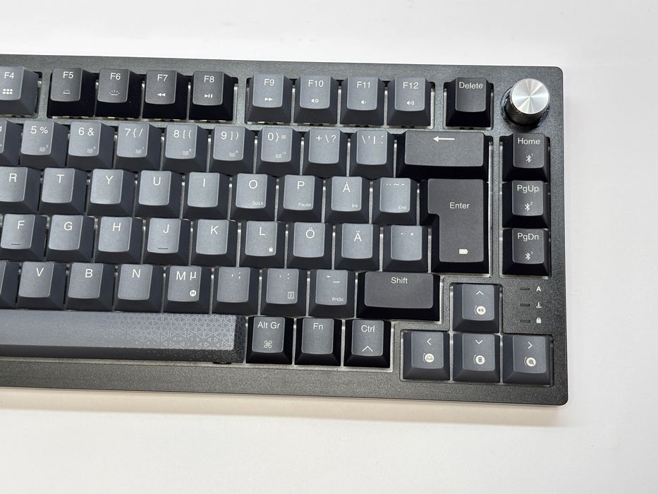 Klawiatura Gamingowa Corsair K65 Plus Wireless