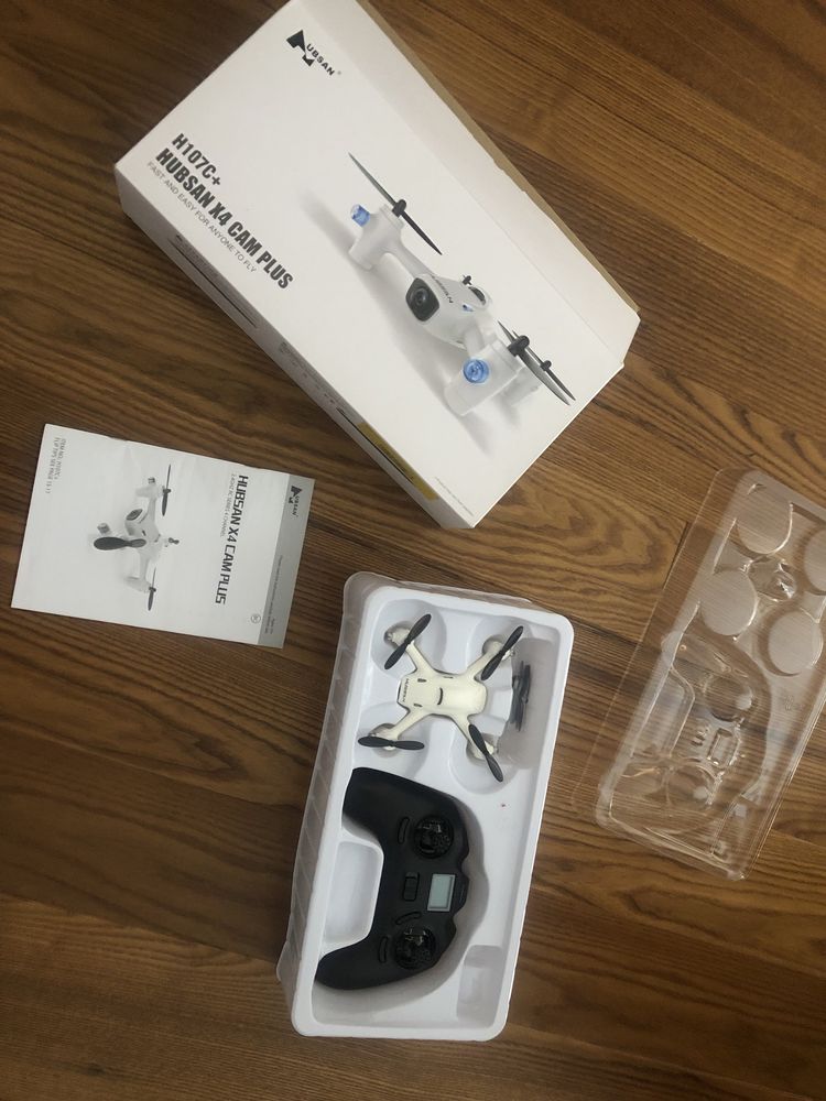 Dron Hubsan H107C+
