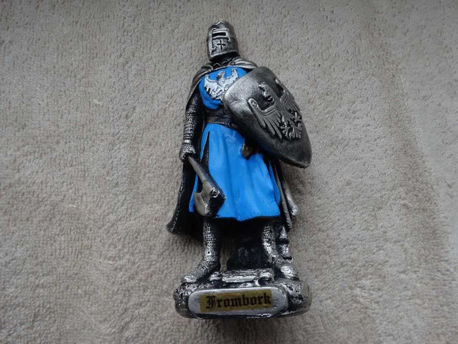 Rycerz Polski tarcza topór żołnierzyk  figurka  ~155 mm_Frombork _NOWY