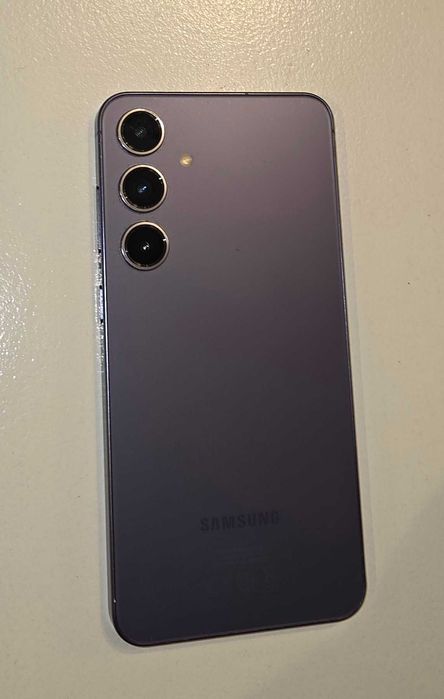 Samsung galaxy S24 plus