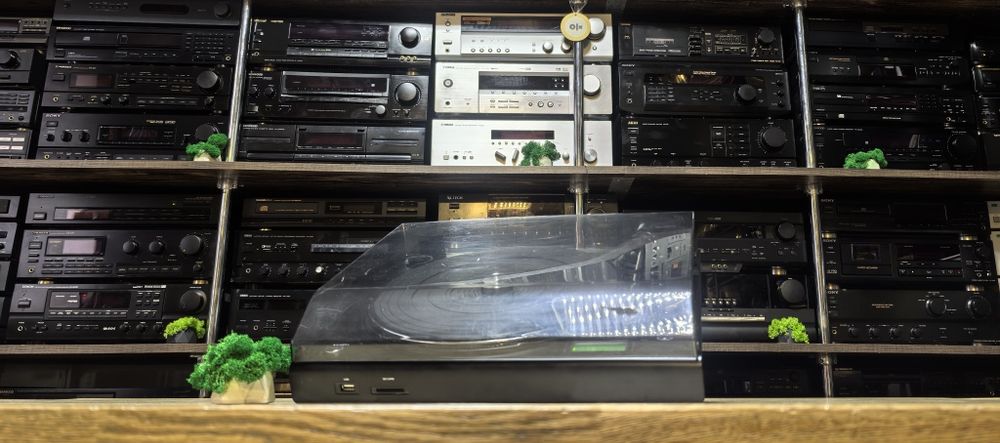 Вініловий програвач TCM 270636