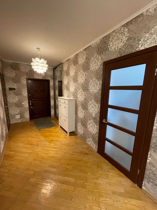 WOW СУПЕРЦІНА !!! Видова 4к 125 м2 на пр-т Бажана Миколи ! Лаундж-зона