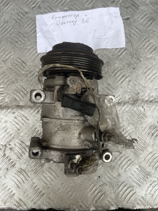 Компрессор кондиционера Dodge Journey 11- 3.6 MC4472801780