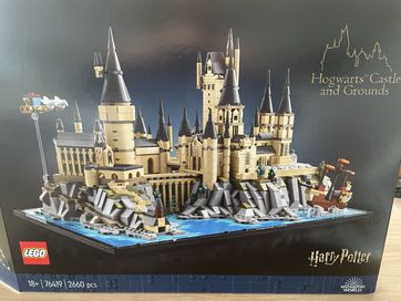 LEGO Harry Potter Zamek i terytorium Hogwartu 2660 części (76419)