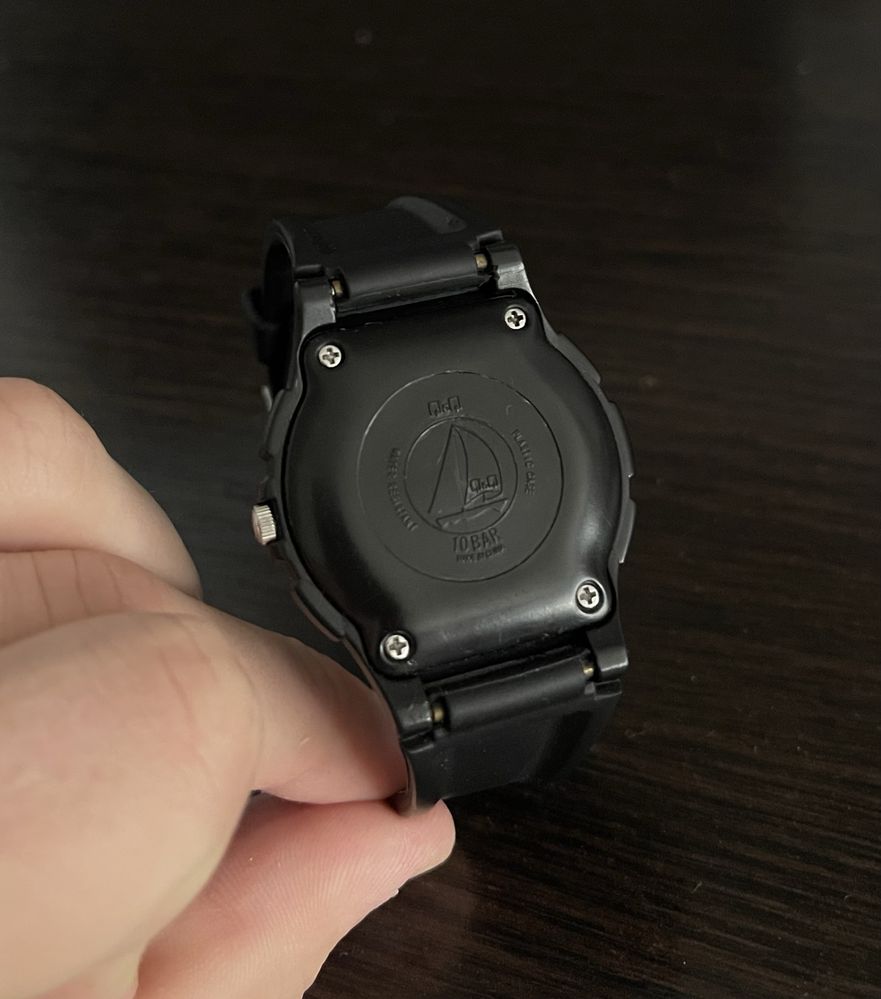 Годинник Q&Q 10 bar