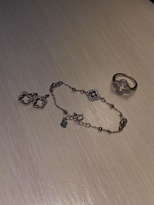 Серебряний набір прикрас 925 проби