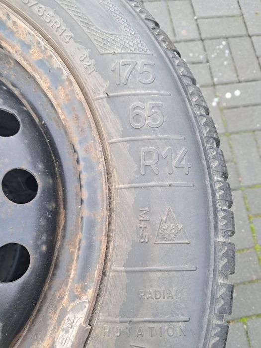 Opony 14 z felgami stalowymi