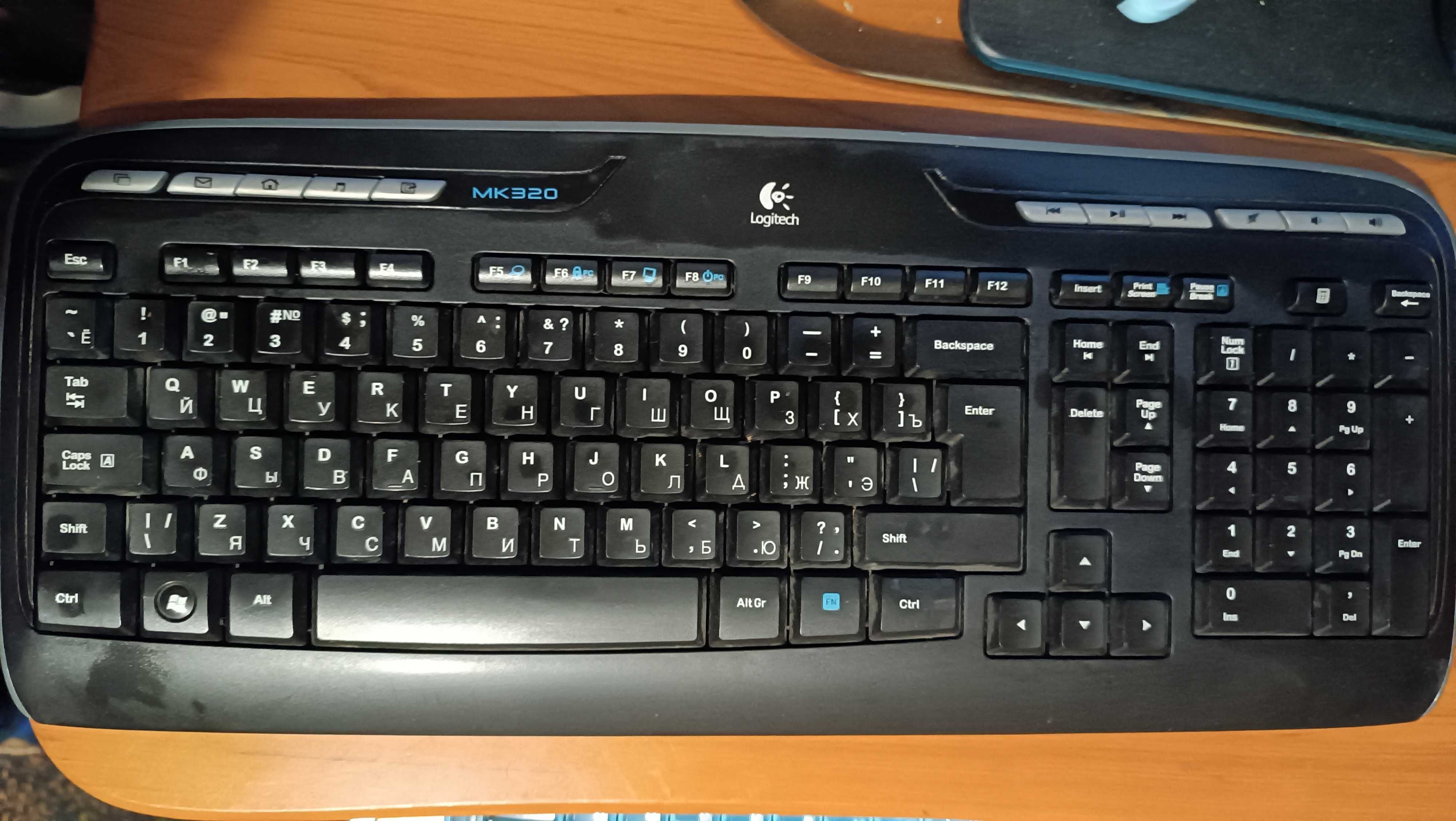 Клавиатура Logitech MK320 без приемника и мыши