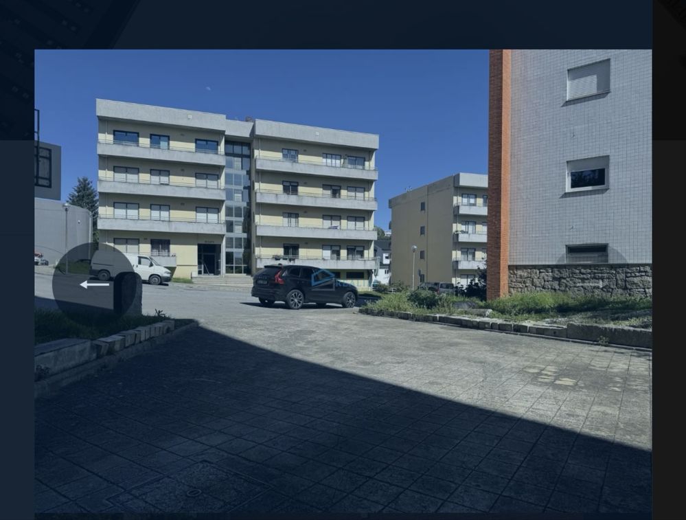 Garagem / armazem com 200 m2 + logradouro