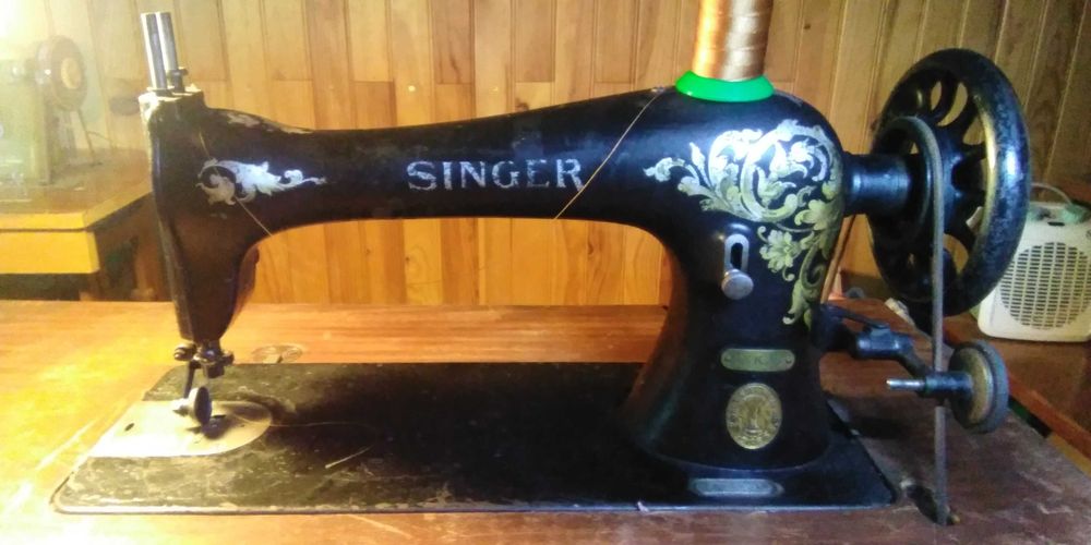 Maquinas de costura SINGER & SIGMA antigas e operacionais. Bom estado.