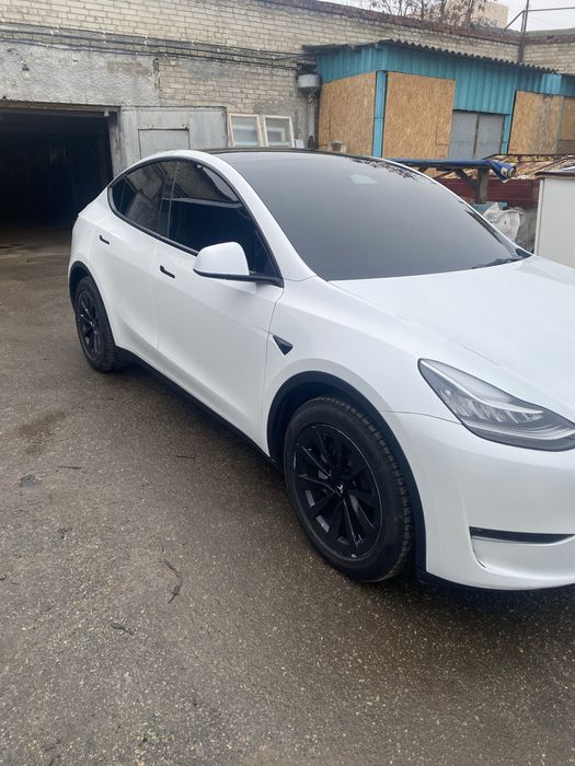 Продам Tesla mobel y dual motor 5/23