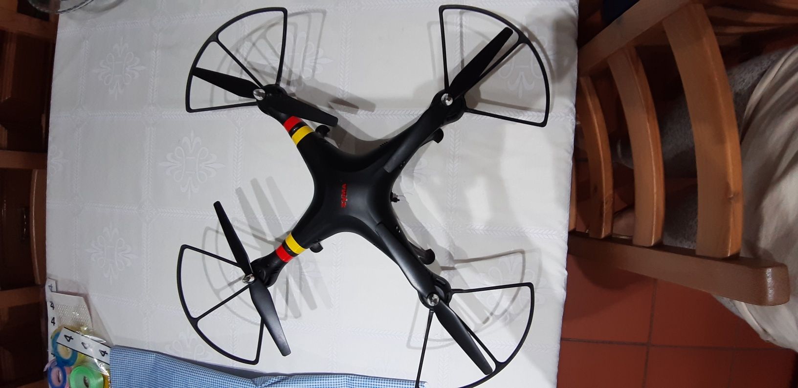 Drone Syma X8W como novo