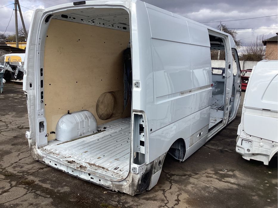 Кузов Максі білий Renault Master 4 Opel Movano Бочина Четверть