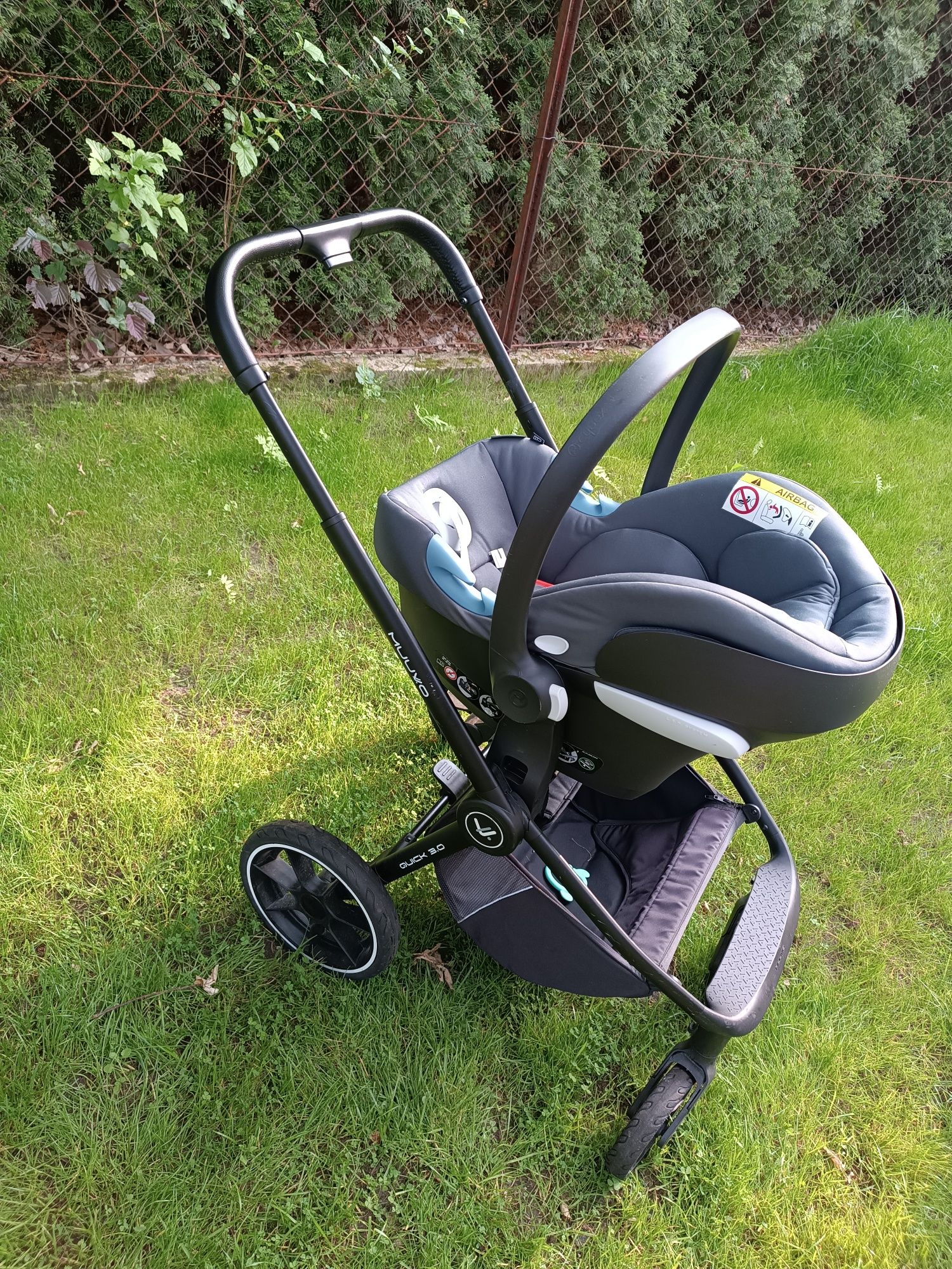 Wózek Muuvo Quick 3.0 2w1 + nosidełko cybex