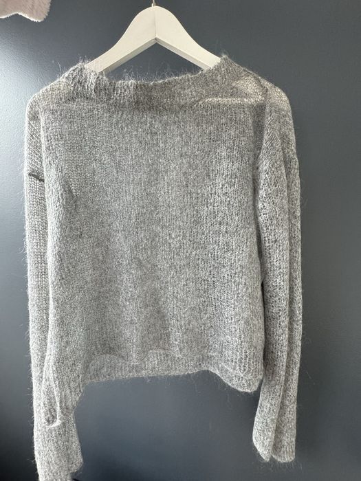 Мохеровий светр, неймовірний, з подовженими рукавами, хс!