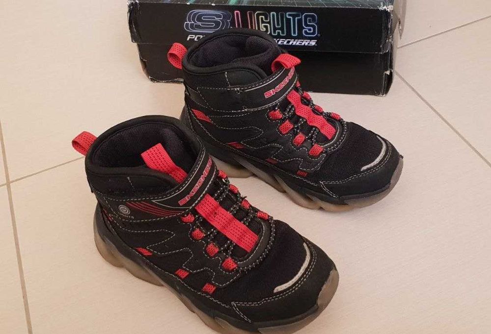 Черевики (чоботи) Sketchers на хлопчика 33 розмір з підсвіткою