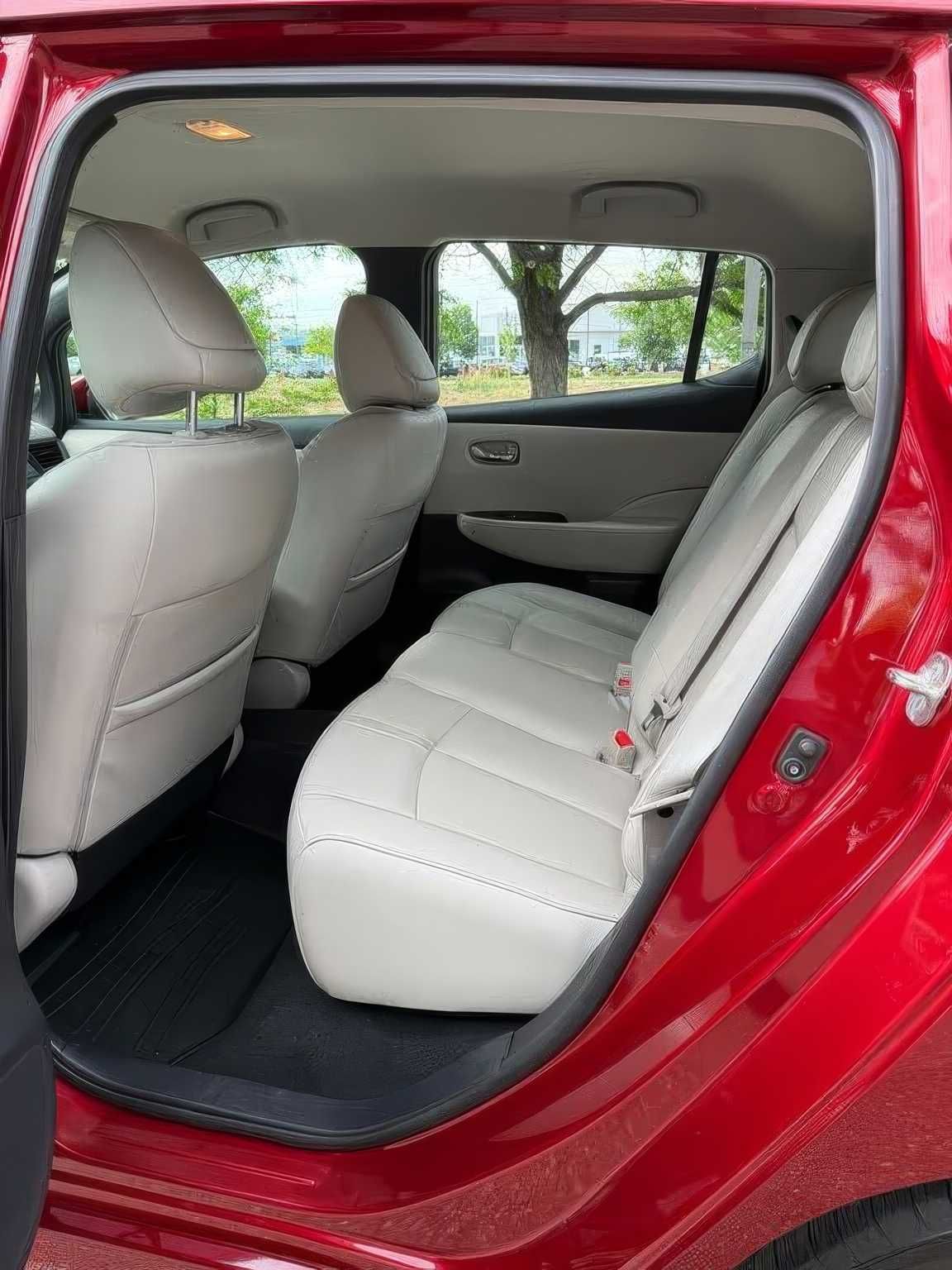 2019 Nissan LEAF SL