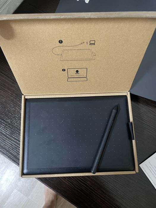 Графічний планшет ваком wacom