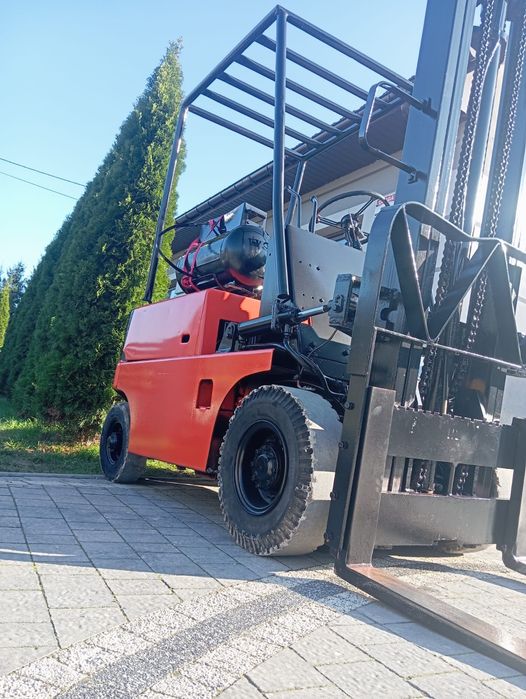 Wózek widłowy Komatsu 1.5 t.   Transport pod dom nie LINDE TOYOTA