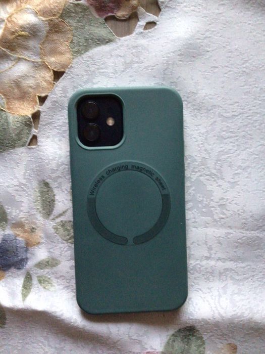 iPhone 12 64GB preto em excelente estado