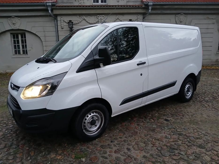 Ford TRANSIT CUSTOM  Niski przebieg super stan sprowadzony z Niemiec