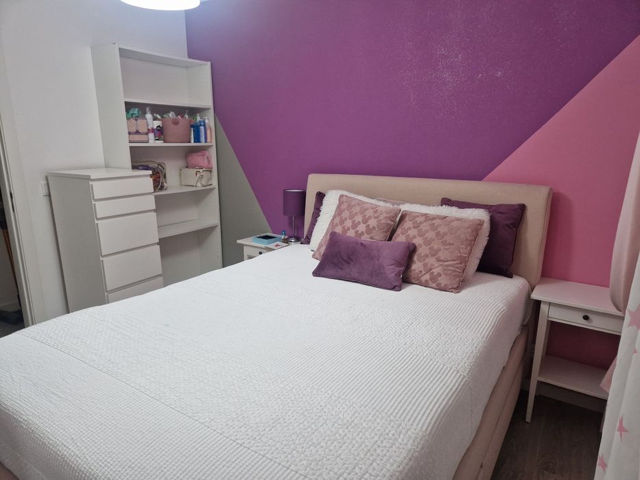 Alugo quarto individual