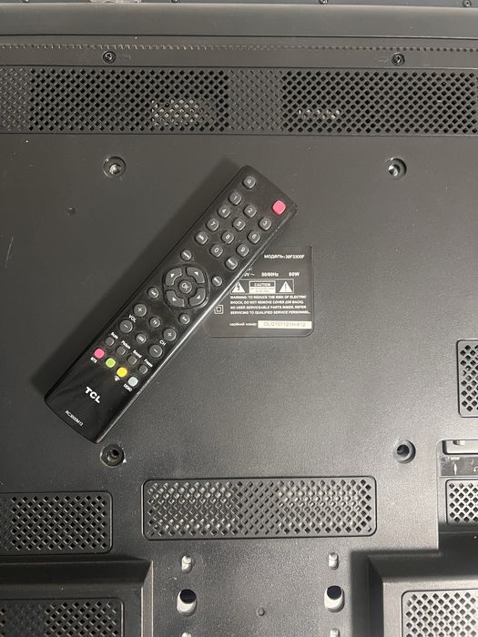 Телевізор TCL 39F3300F