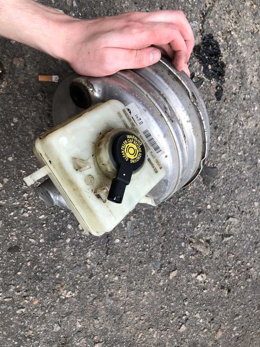 вакуумный усилитель тормозов  BMW E 60 E 61