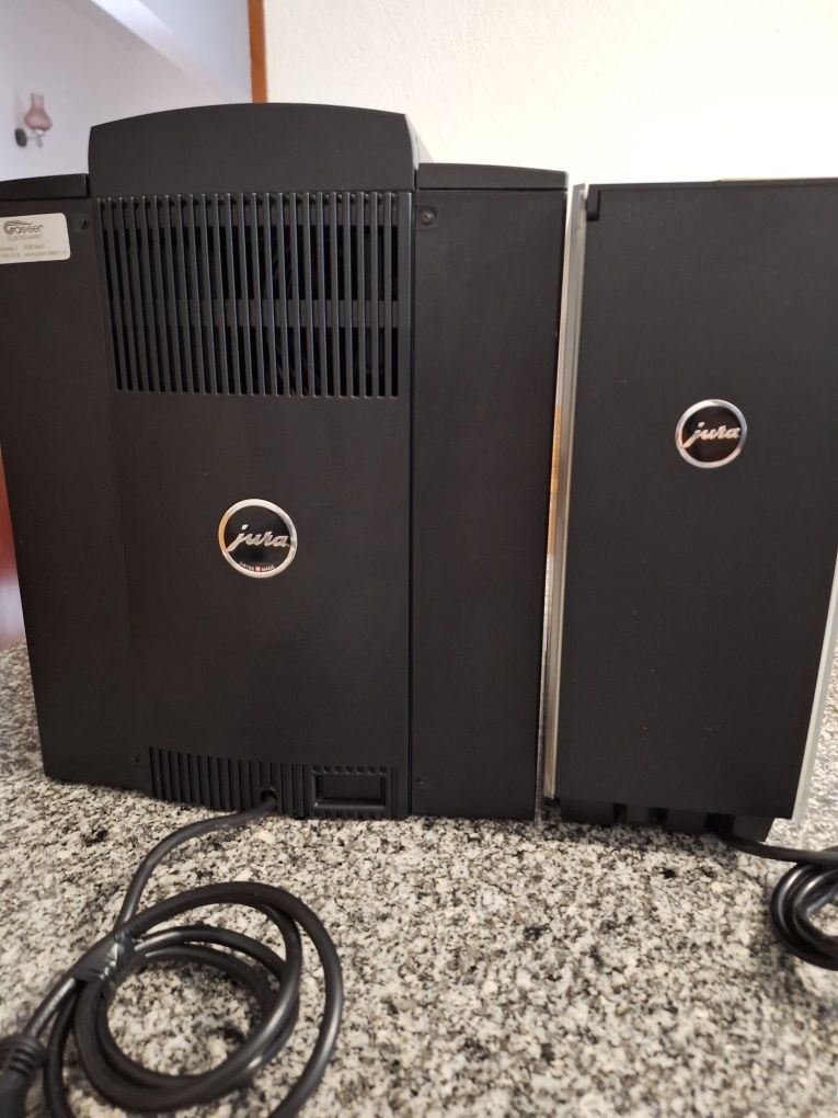 Maquina Jura Mais aquecedor de chavenas